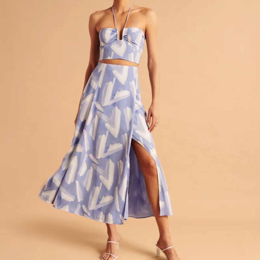 Abercrombie & Fitch Blue and White Midi Skirt - Picture 3 of 7